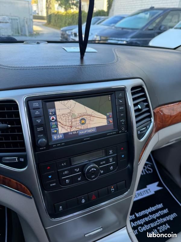 Jeep Grand Cherokee 3.0 CRD Overland | 241 ch BVA Toit panoramique Régulateur adaptatif Hayon éle... (image 8)