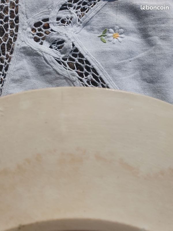 Assiettes plates terre de fer vert estampillées BHV (image 18)
