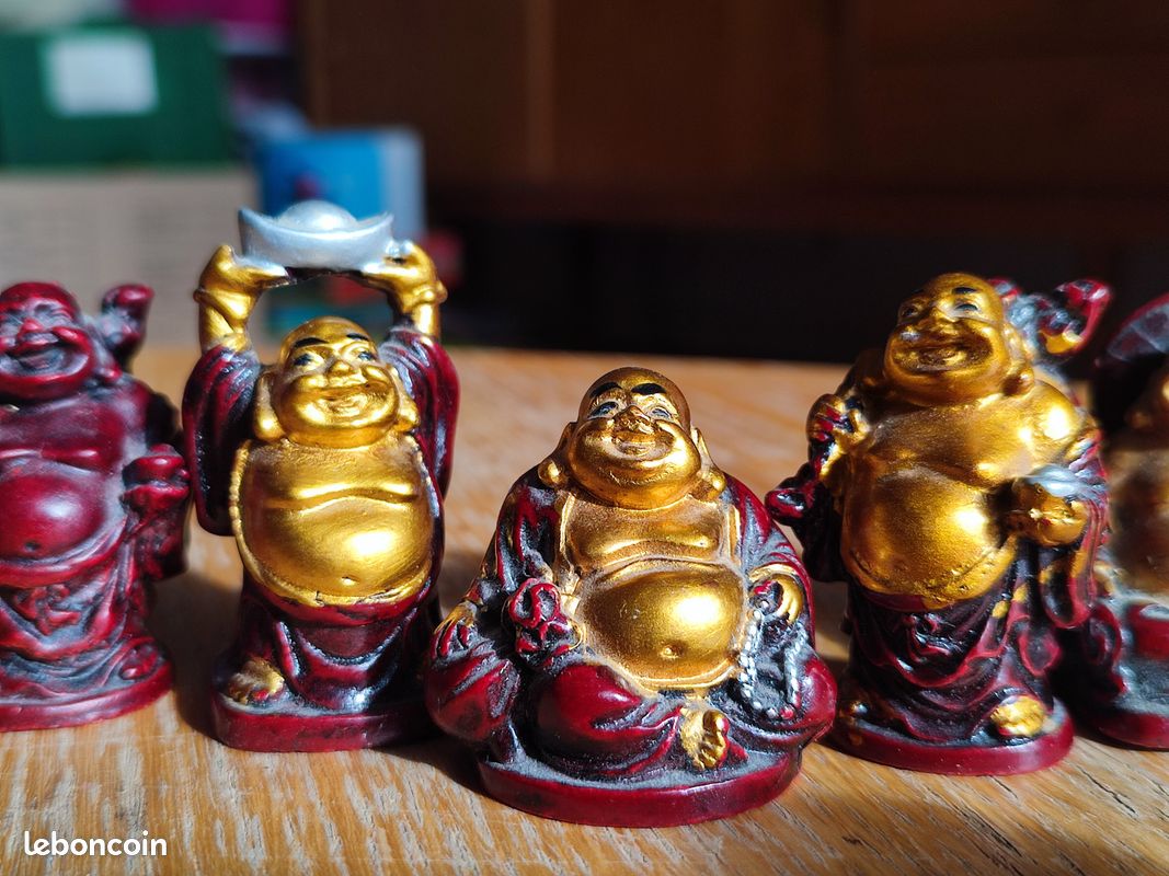 Lot De 5 Boutons Vintage Rouge Avec Pied Et Incrustation Dorée Bouddha - 2,2 Cm - Réf 1912 - Occasion