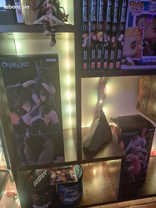 Overlord figurine (image 2)