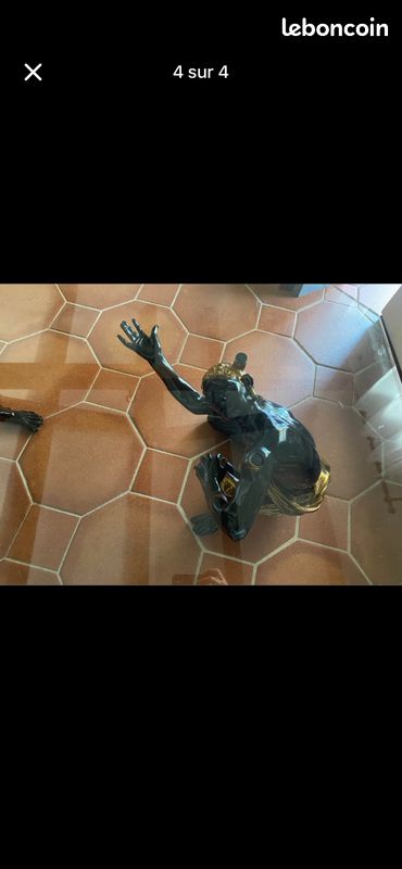 Table basse en verre (image 1)