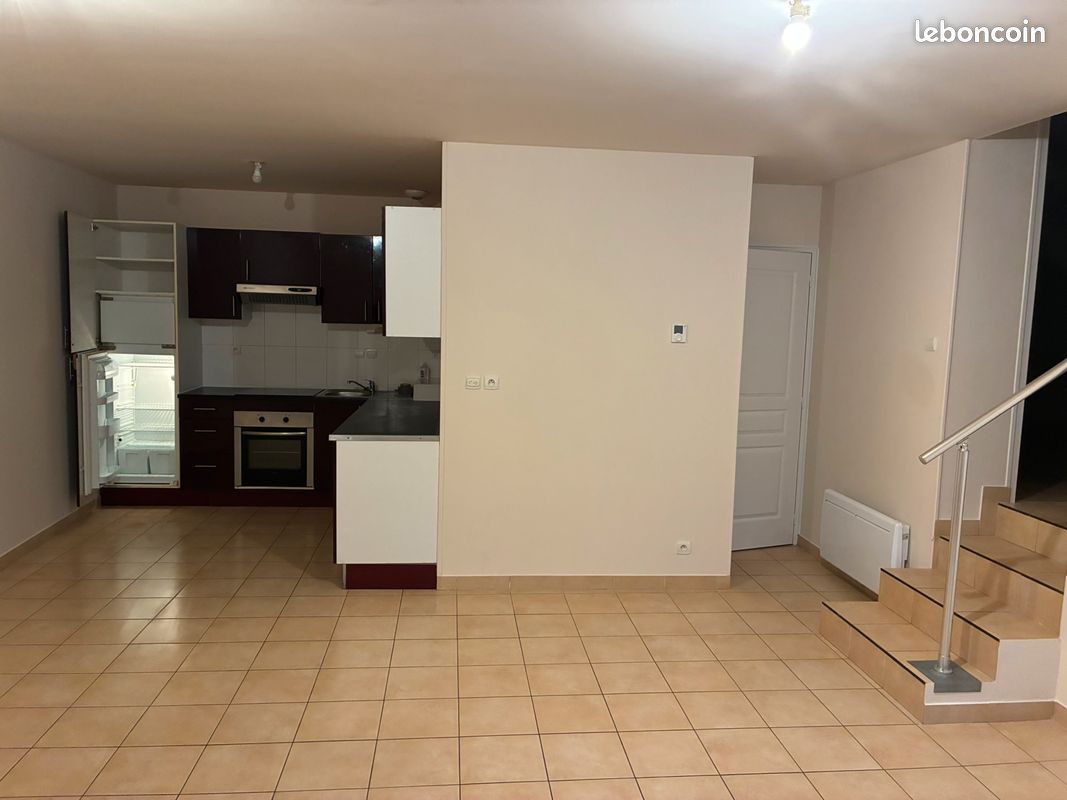 Appartement 3 pièces 70 m² · à Brain-sur-Allonnes · 70 m² · 580 €