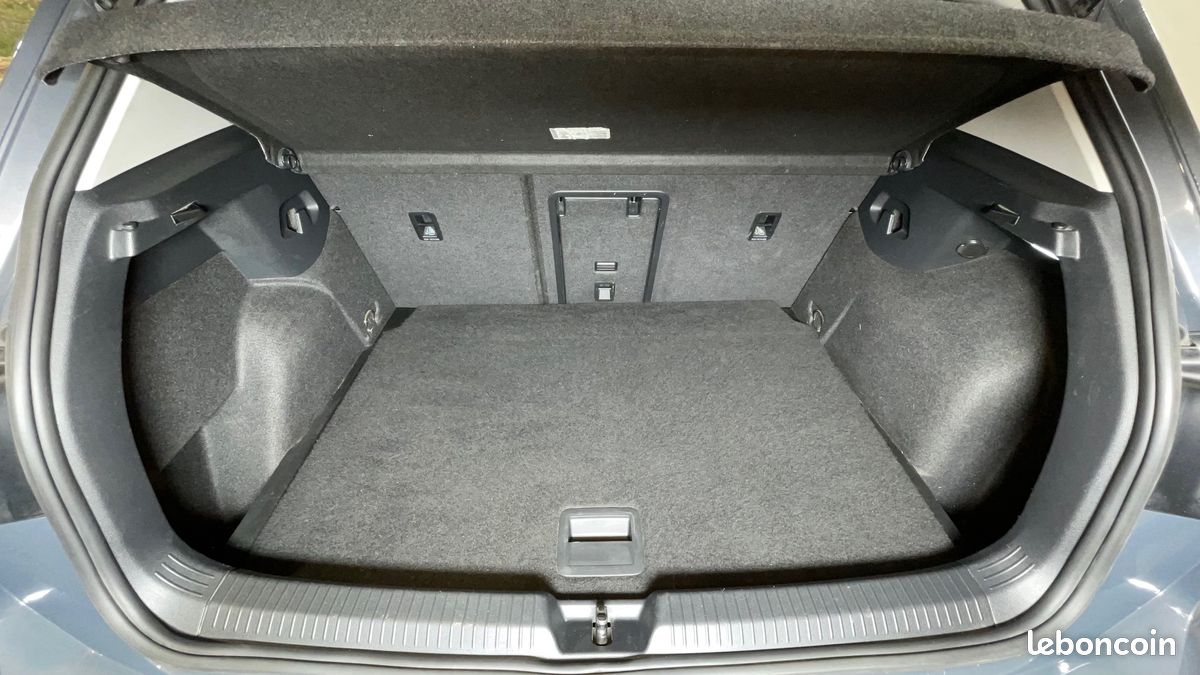 VW GOLF VIII 2.0L TDI 115ch LIFE BUSINESS DGS7 (image 5)