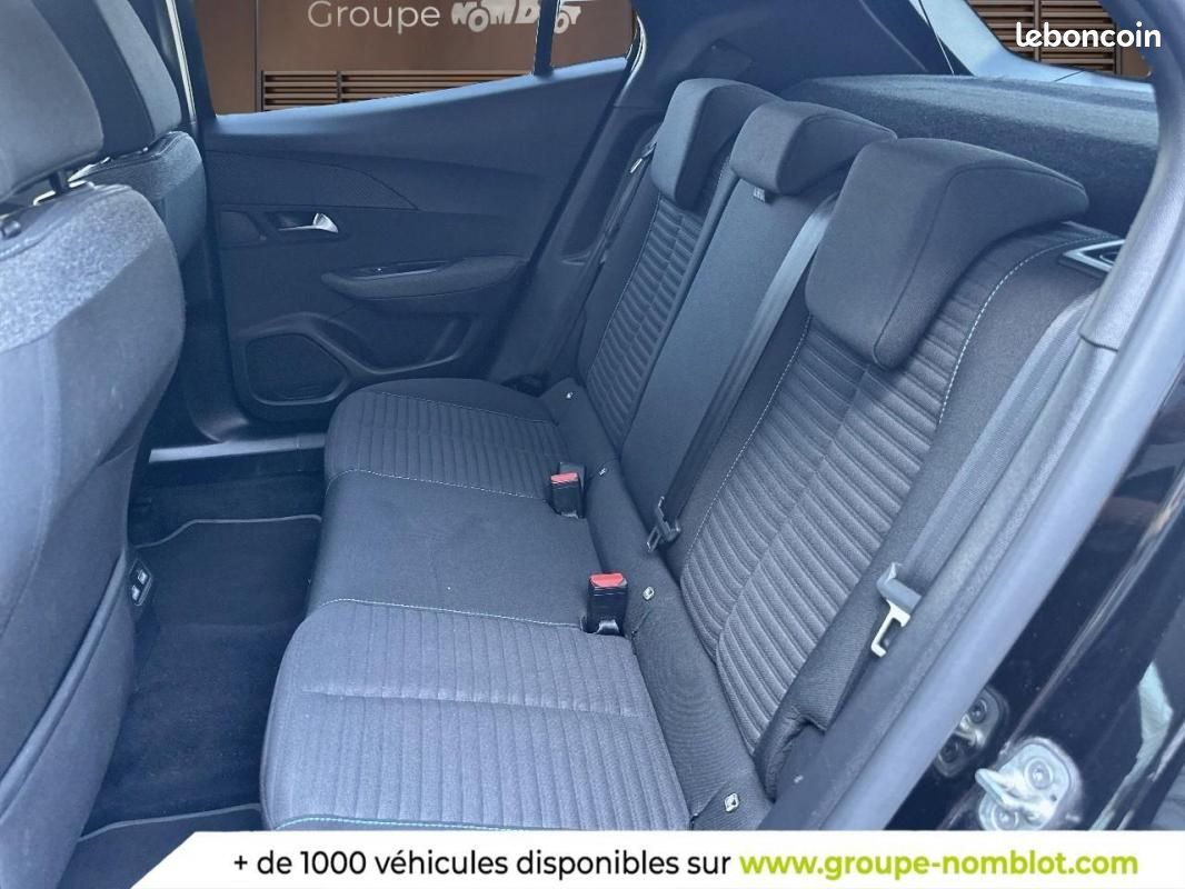 Peugeot 2008 PureTech 130 S&S EAT8 Style (image 12)