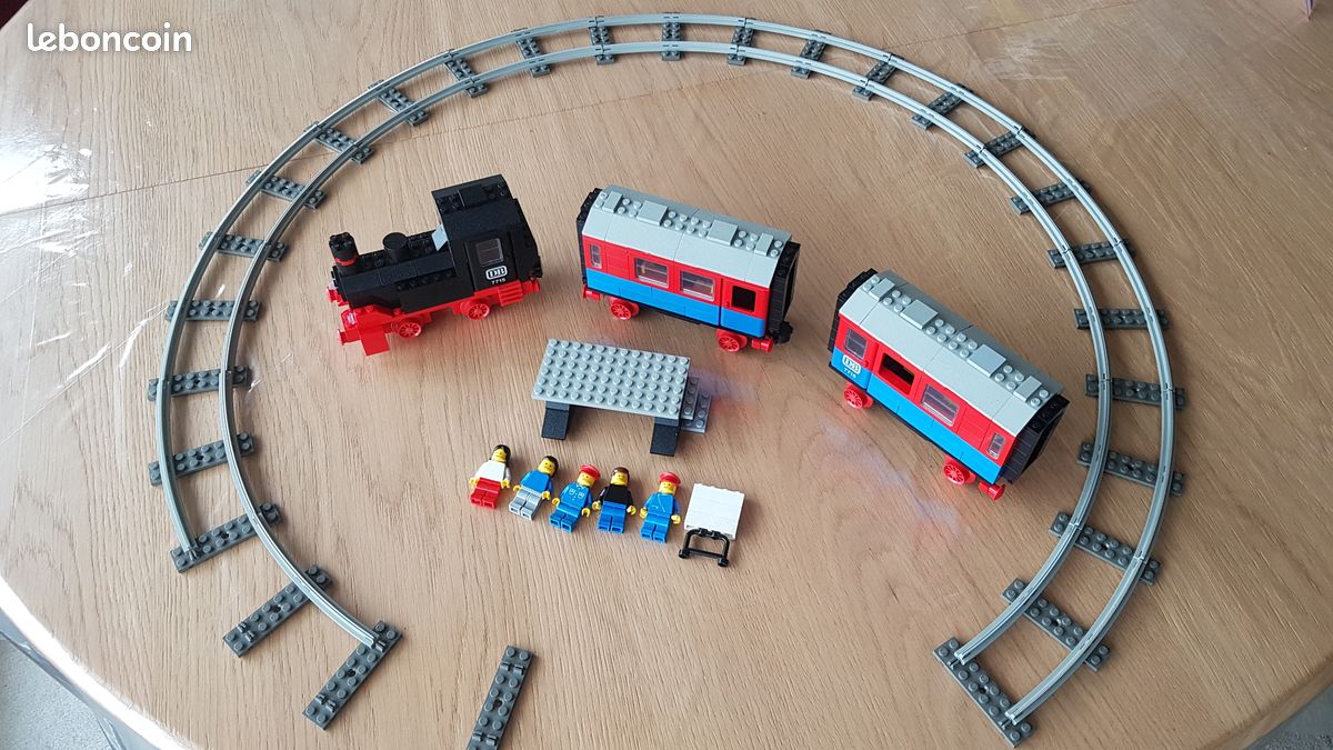 LEGO 7715 - train "Push-Along Passenger Steam Train" 1985 (image 2)