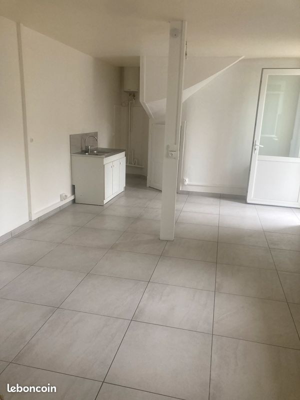 Appartement 2 pièces 44 m² · à Moulins · 44 m² · 500 €