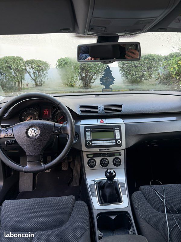 Volkswagen Passat B6 2L 140 tdi Confort Line (image 3)