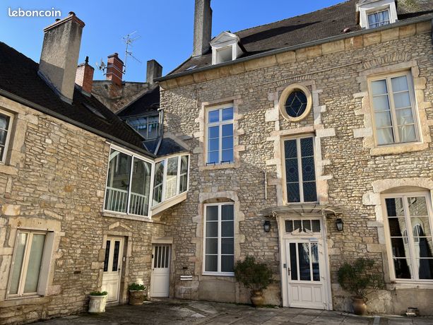 Triplex 4 pièces 101 m²