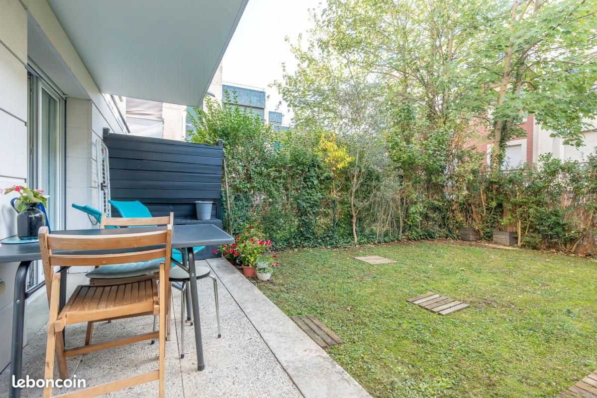Appartement 1 pièce 31 m² · à Nogent-sur-Marne · 31 m² · 246 000 €