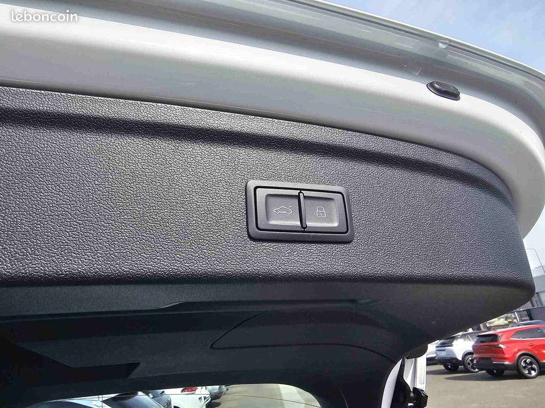 Audi A3 SPORTBACK 2.0 TDI 150CH S LINE S TRONIC 7 (image 21)