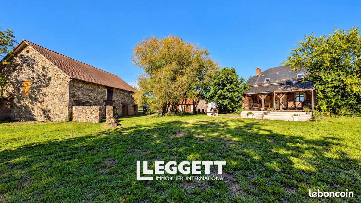 Maison 5 pièces 100 m² · à Saint-Cyr-les-Champagnes · 100 m² · 299 900 €