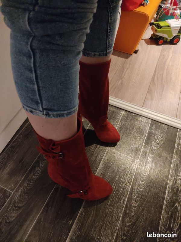Bottines christian louboutin daim rouge - neuves - 39 (image 5)