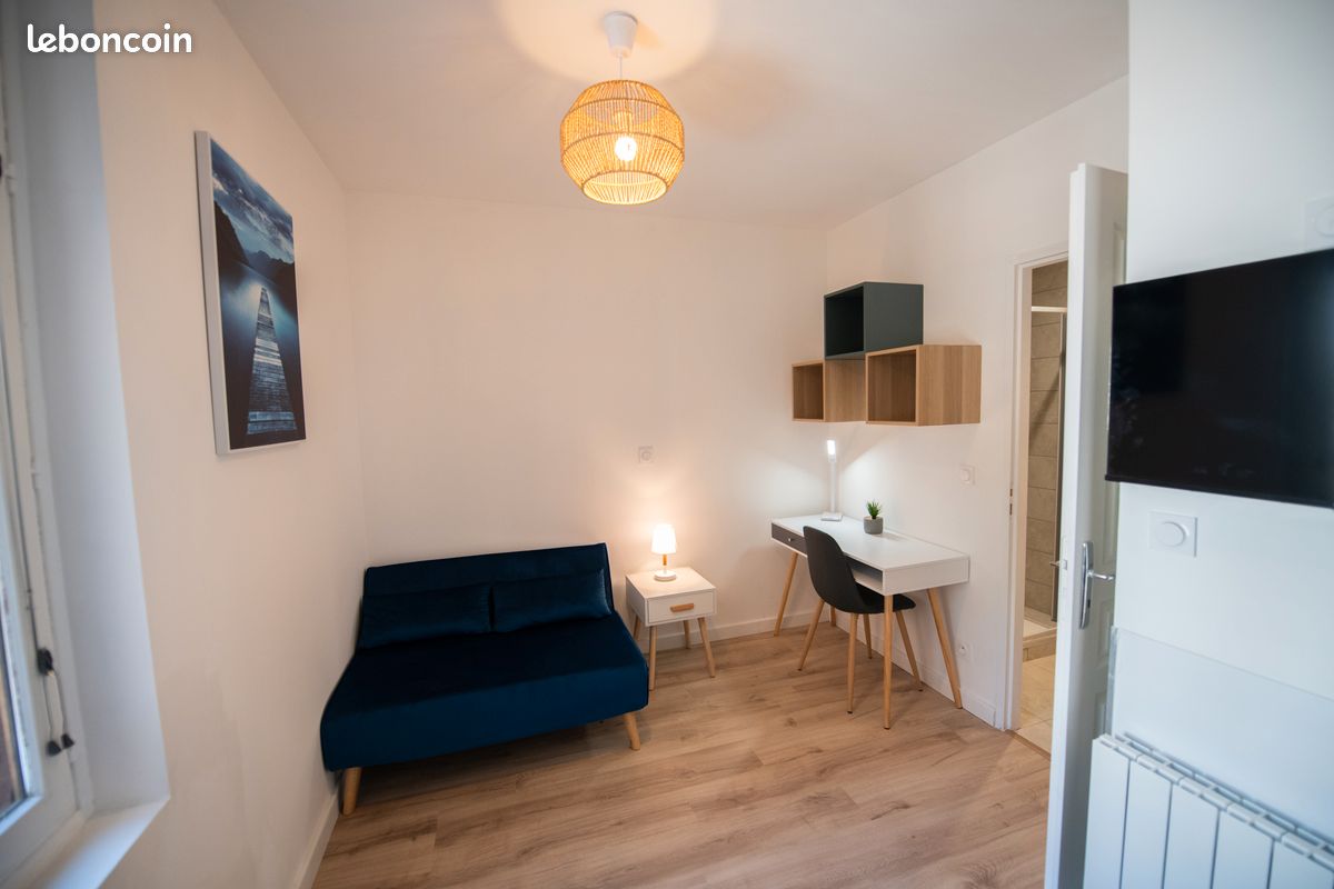 Appartement 1 pièce 15 m² · à Saint-Étienne · 15 m² · 400 €