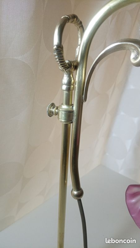 Lampe De Chevet En Laiton Brunie Avec Abat-jour En Verre Rose - Arterameferro - Fabriquée En Italie