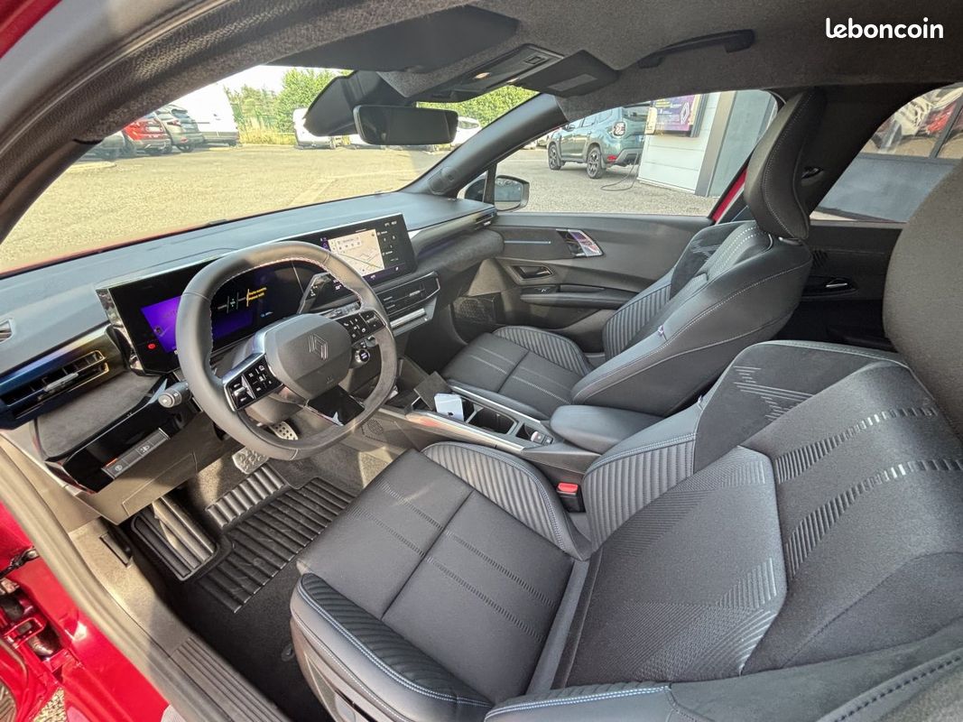 Renault Clio (6) esprit Alpine full hybrid E-Tech 160 ch (image 12)