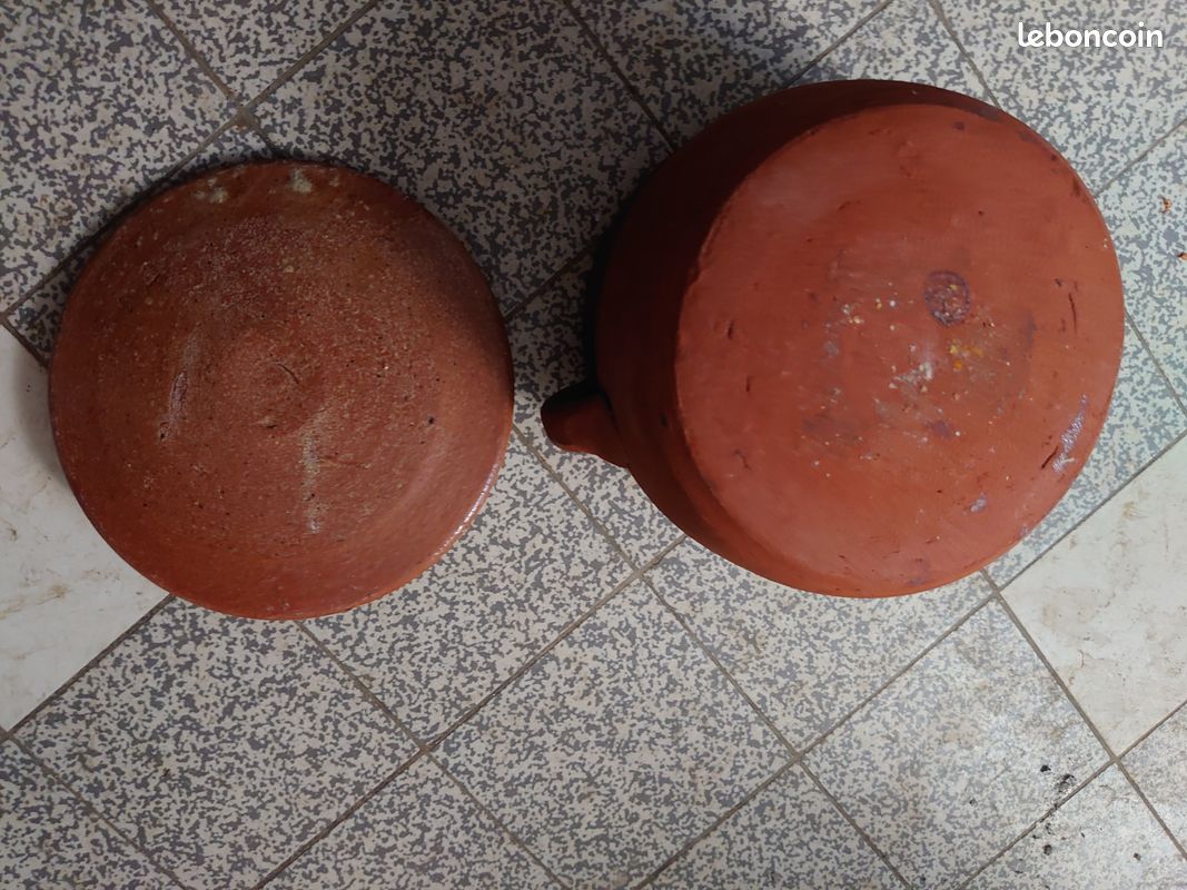 Cocotte artisanale traditionnelle ancienne Pot bombé en terre cuite à couvercle pour service ou cuisson au four (image 19)