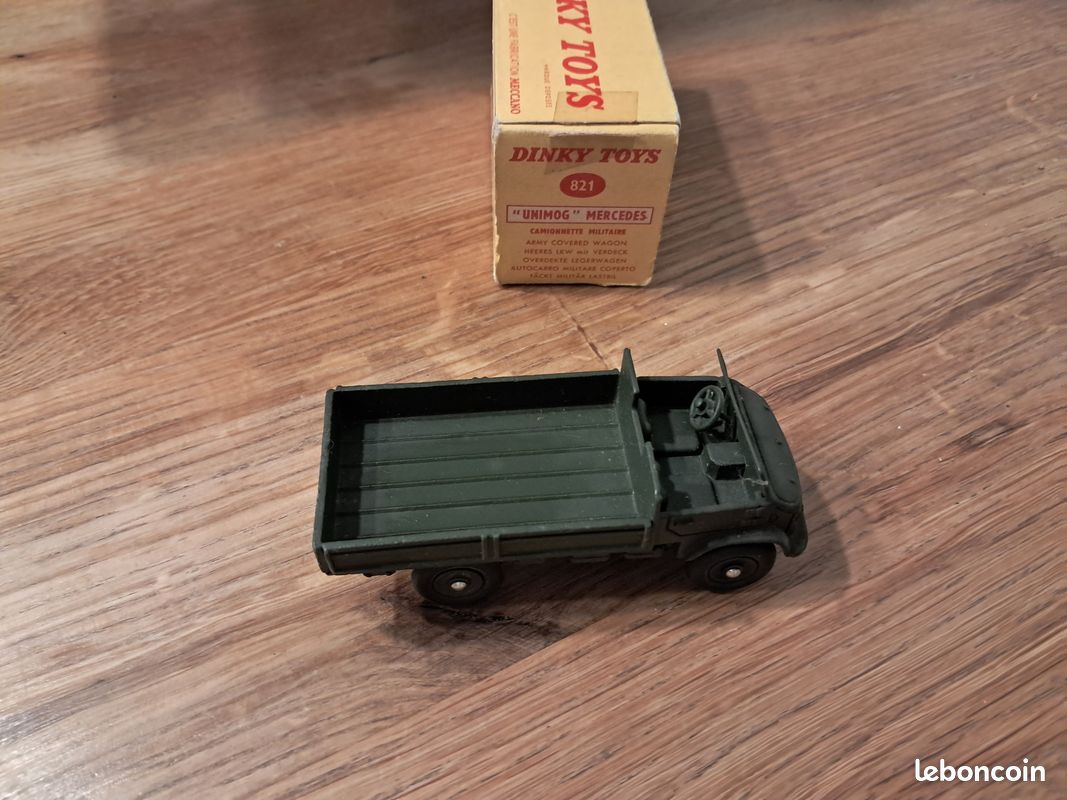 Dinky Toys 821 Camionnette Militaire Mercedes Unimog - 1:43 Métal Avec Boîte