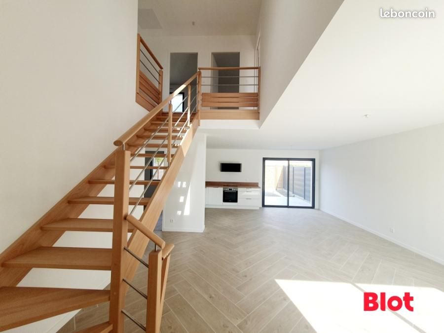 Maison 5 pièces 117 m² · à Saint-Guinoux · 117 m² · 1 387 €/mois