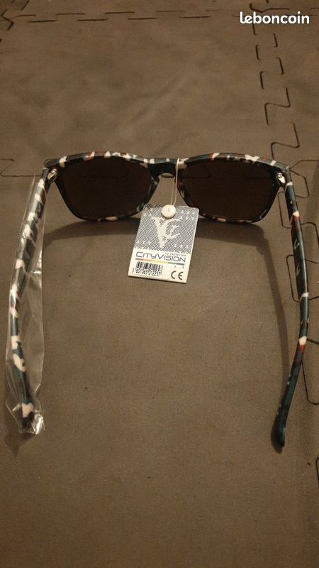 Lunettes de soleil neuf à vendre (image 3)