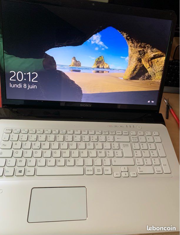 Pc Sony vaio 17" 8g ddr3 (image 1)