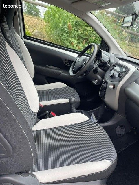 Peugeot 108 top (image 3)