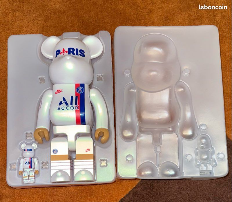 Bearbrick PSG x Nike x All Accor – Paris Saint-Germain – Set 100 