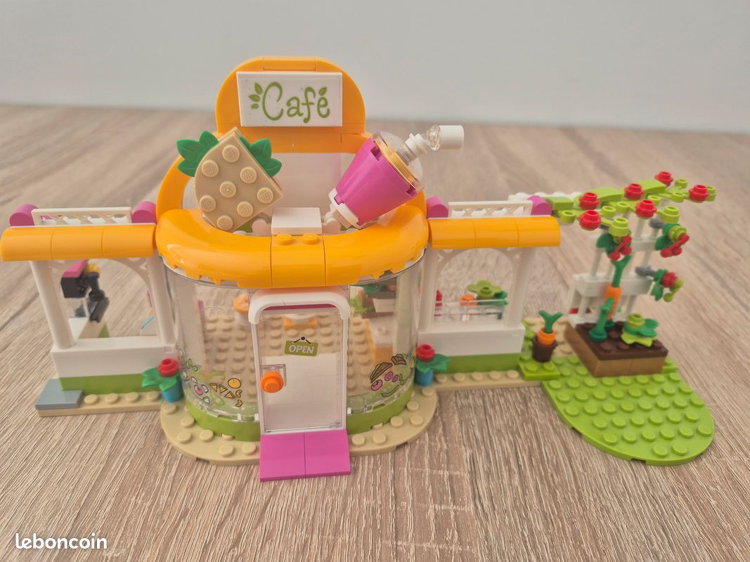LEGO Friends 41444 Le café biologique de Heartlake City