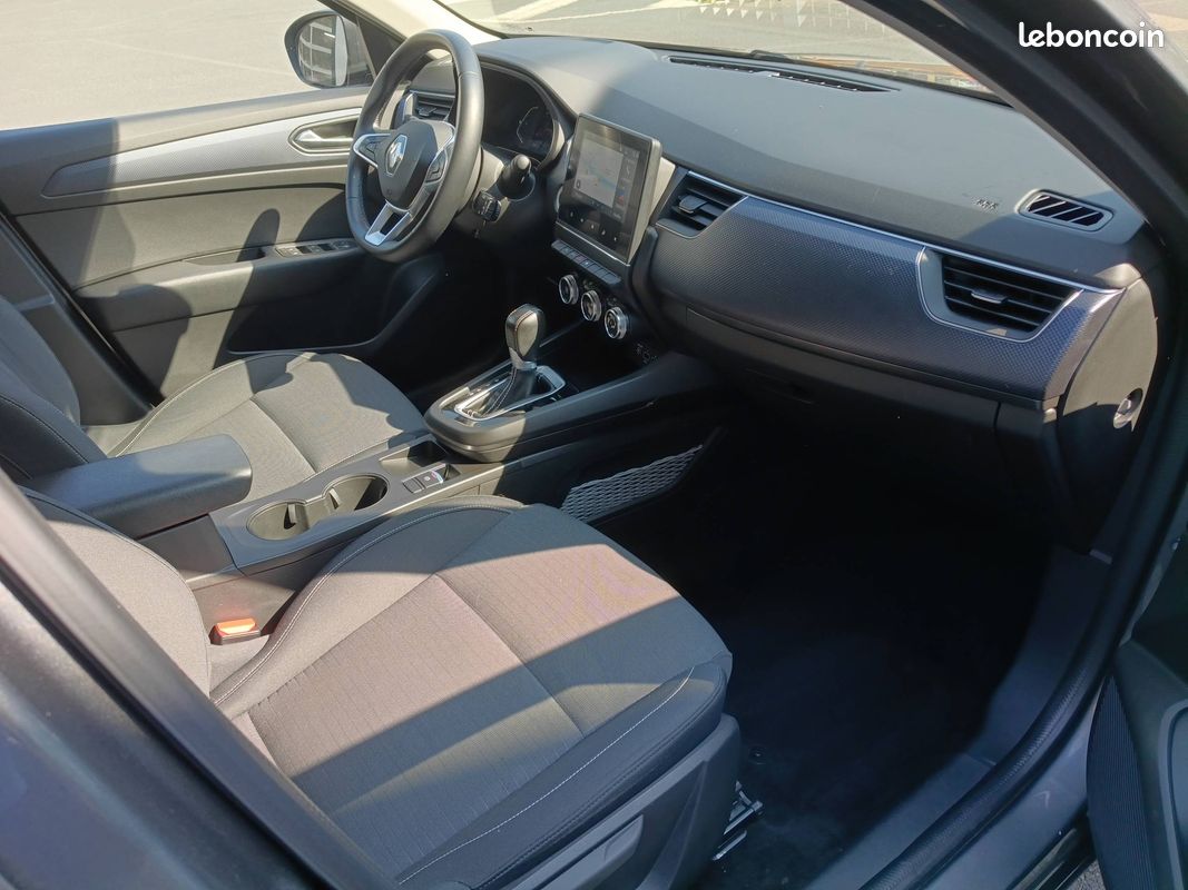 RENAULT Arkana E-Tech 145 Business (image 14)