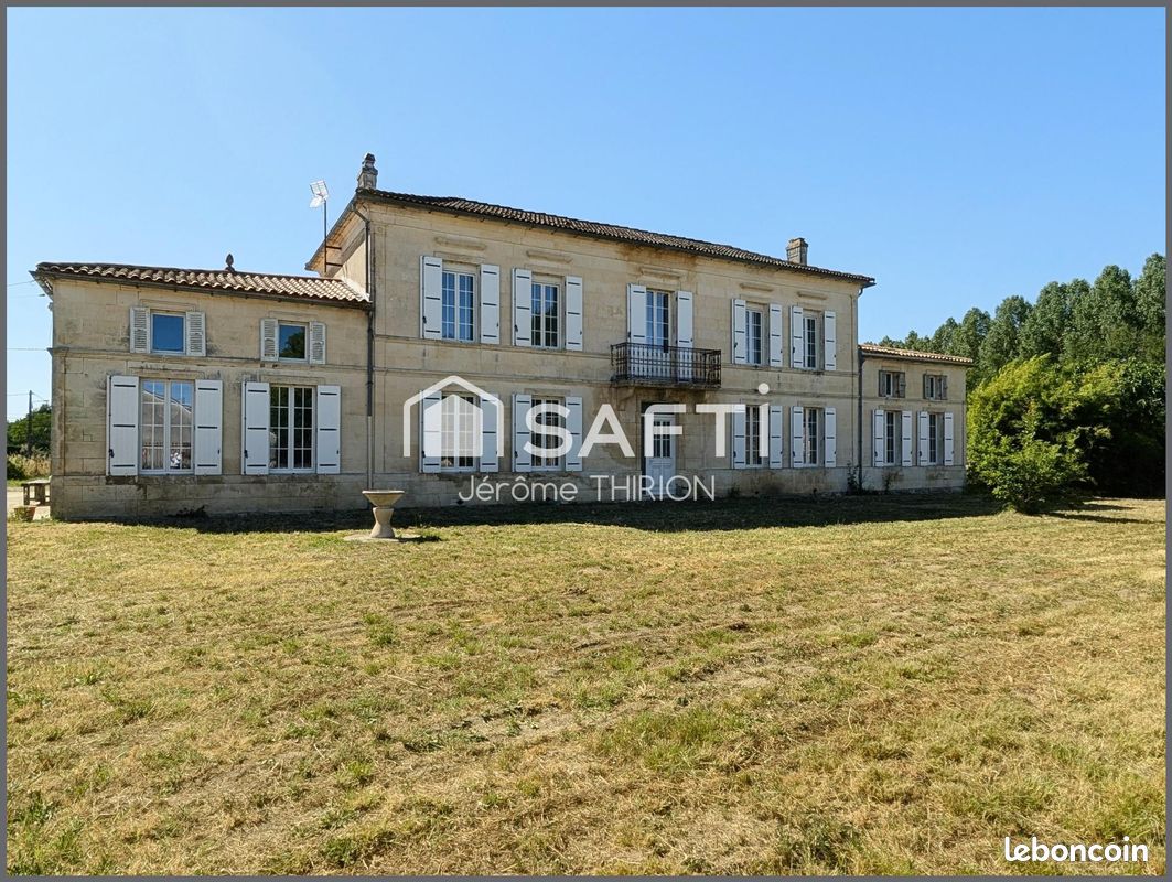 Maison 6 pièces 275 m² · à Braud-et-Saint-Louis · 275 m² · 445 000 €