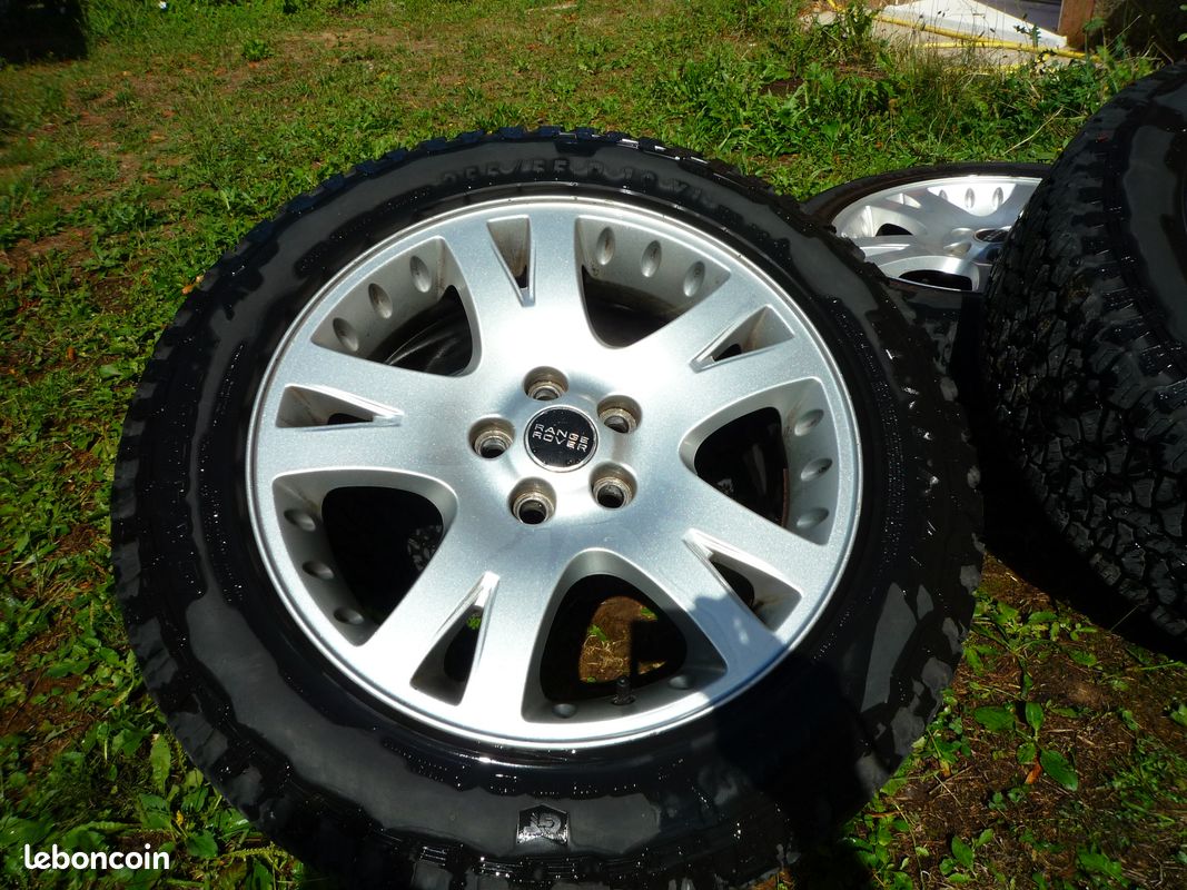 4 roues pneus hiver range rover L322 très bon état (image 2)
