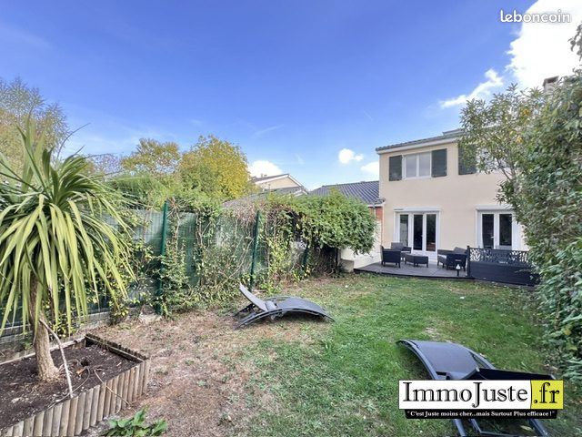 Maison 6 pièces 114 m² · à Élancourt · 114 m² · 395 000 €