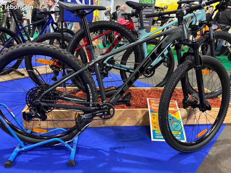 Vtt occasion trek X-caliber taille M/L Vélos