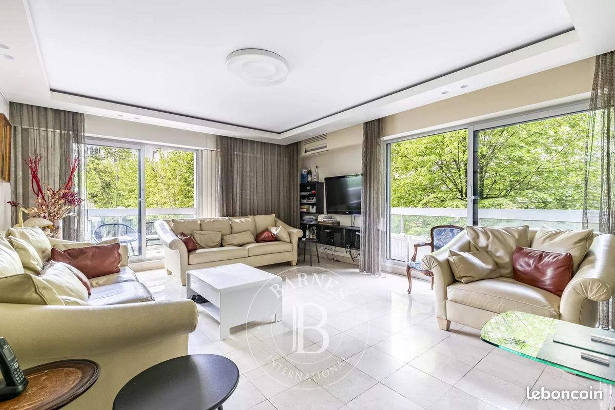 Appartement 5 pièces 135 m² · à Paris · 135 m² · 1 640 000 €