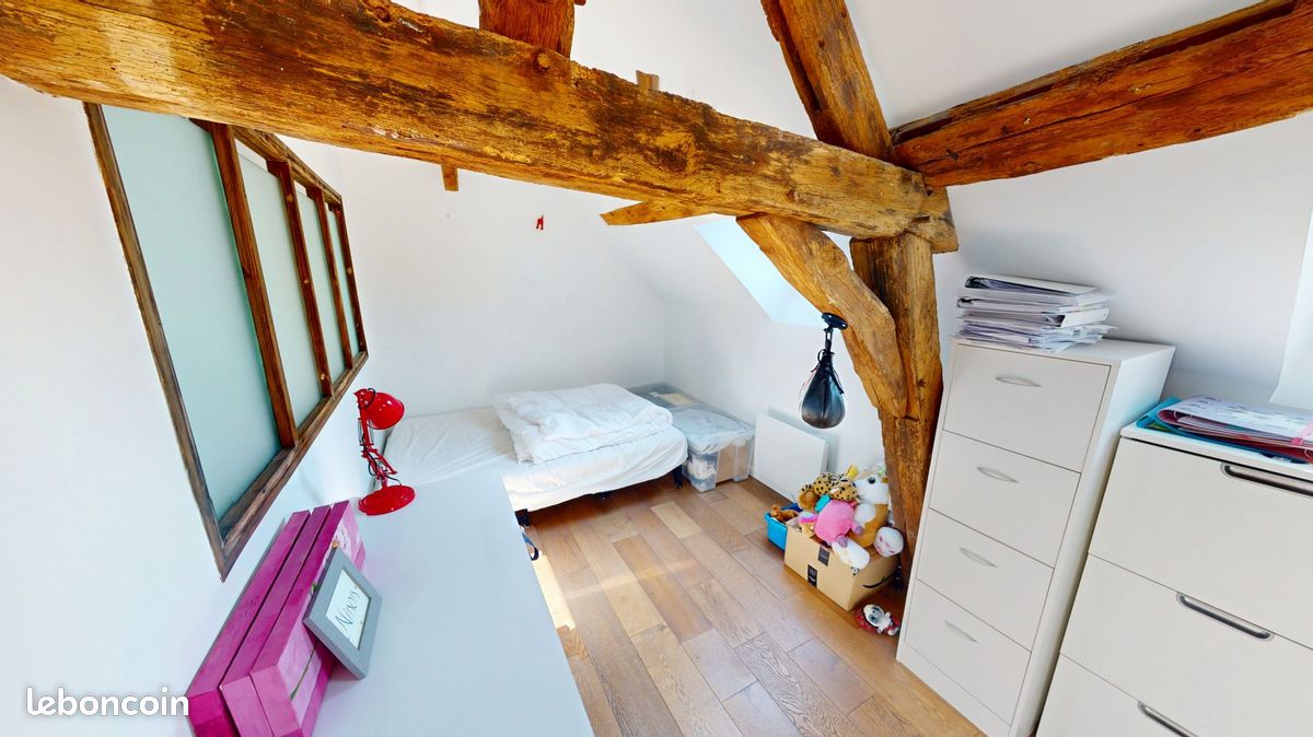 Propriété 9 pièces 201 m² (image 13)