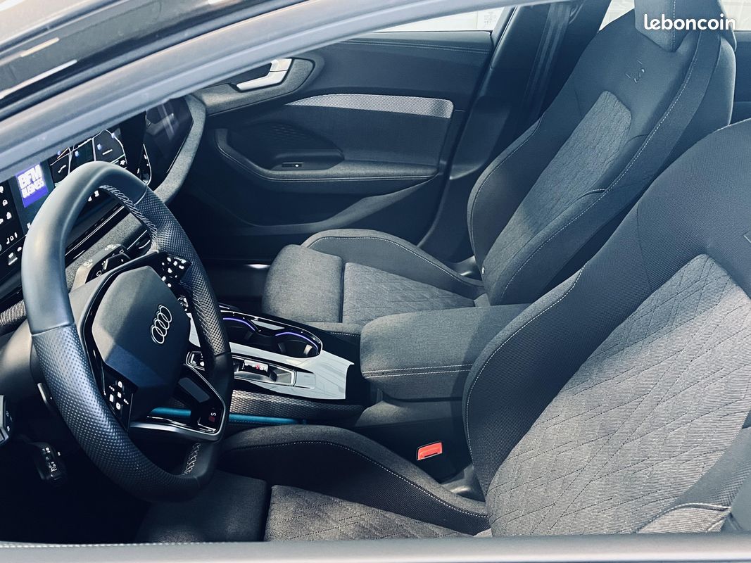 AUDI A5 Avant TDI Hybride 204 ch S tronic 7 S line (image 12)