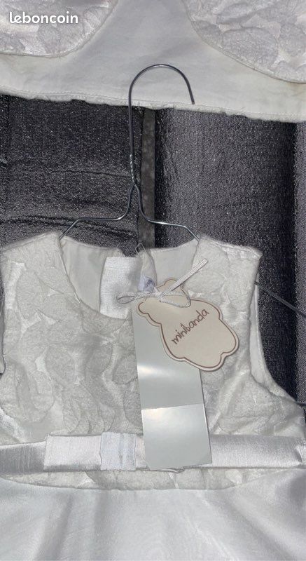 Robe de cérémonie bébé 6 mois (image 4)