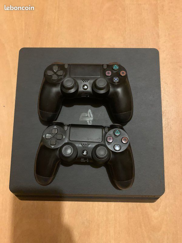 Ps4 slim (image 1)