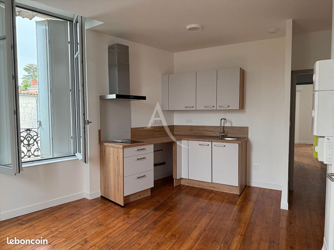 Appartement 2 pièces 31 m² · à Saintes · 31 m² · 500 €/mois