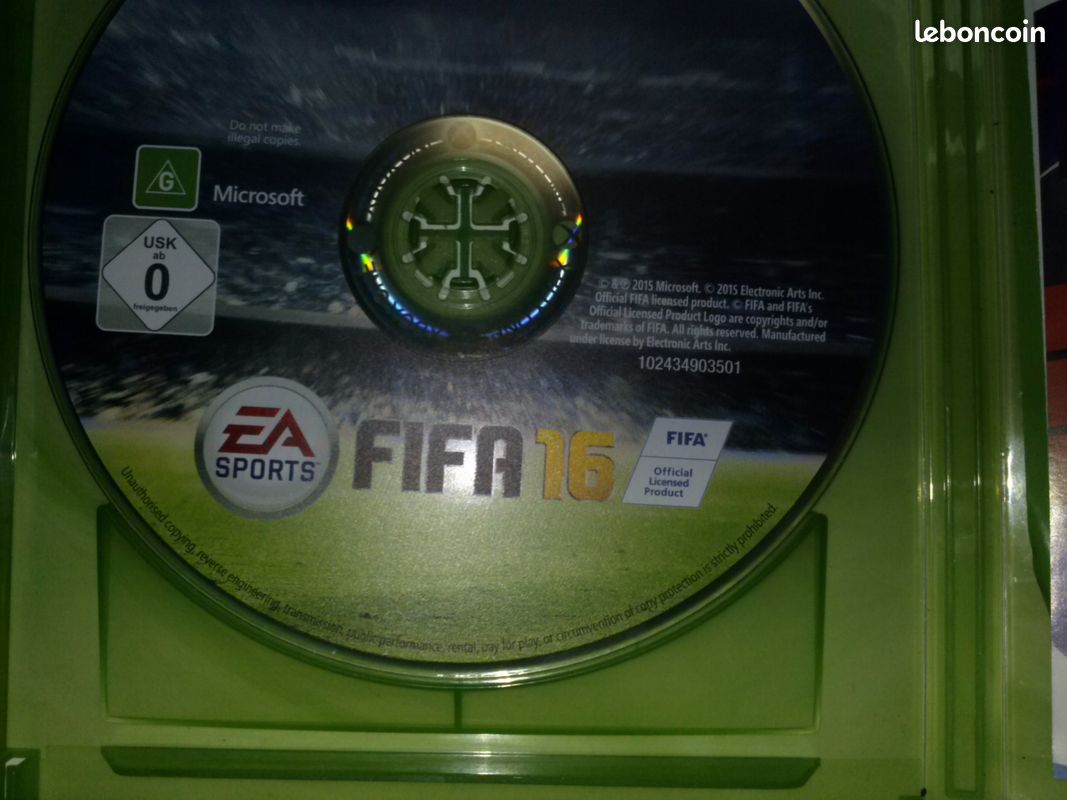 Jeu Xbox One Fifa 2016 (boîte + docu) (image 12)