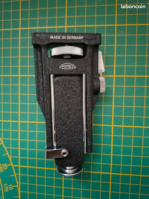Minox 8x11 SUpport de copie (image 1)