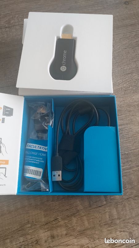 Clé HDMI Chromecast (image 1)