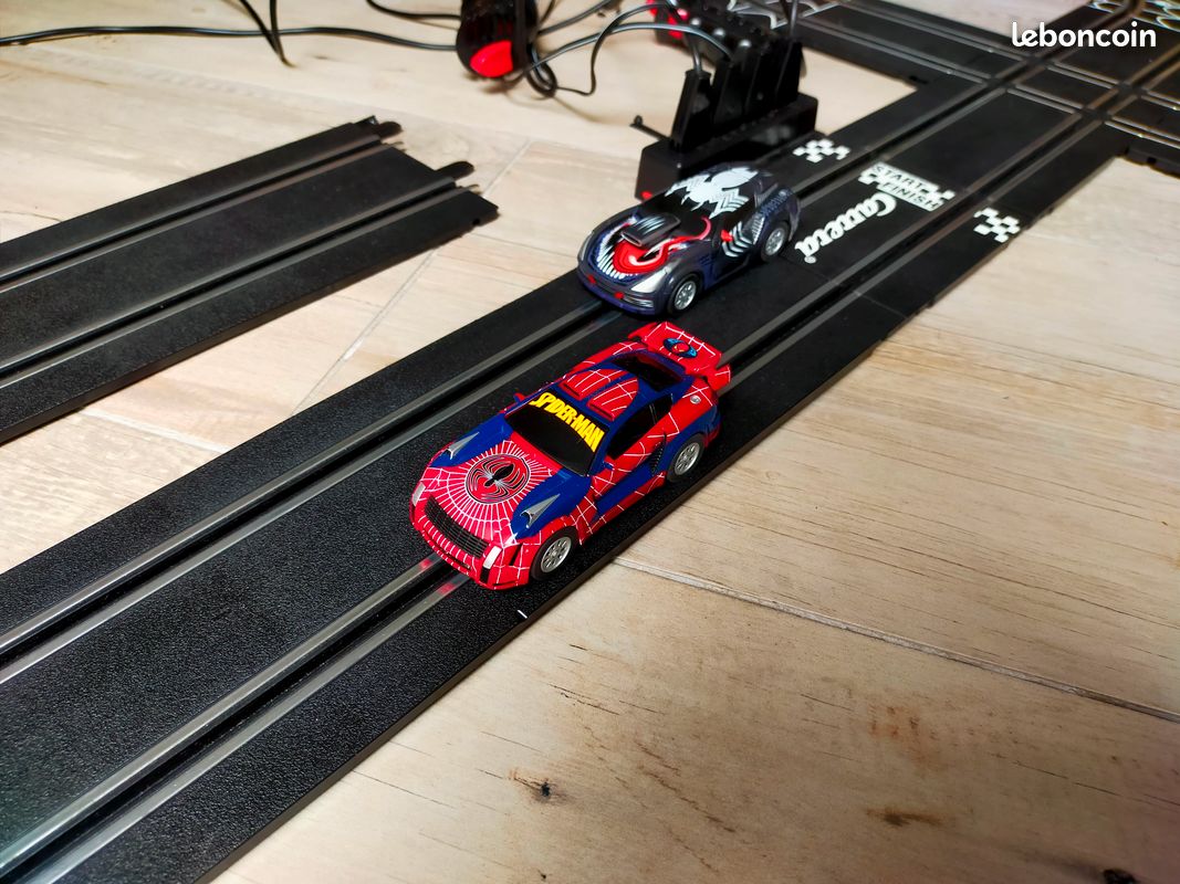 Circuit de voitures spiderman (image 2)