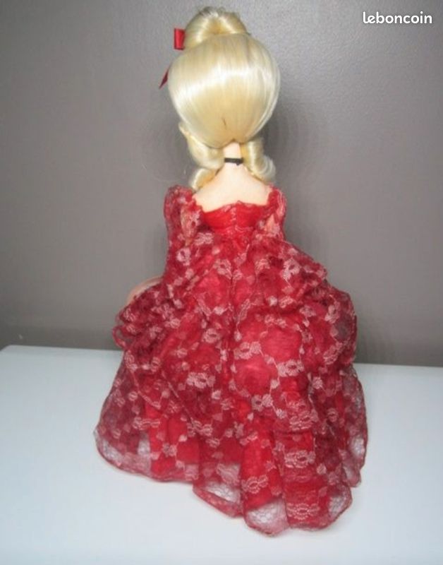 Poupée mannequin Revlon de Robert Tonner / Tonner doll