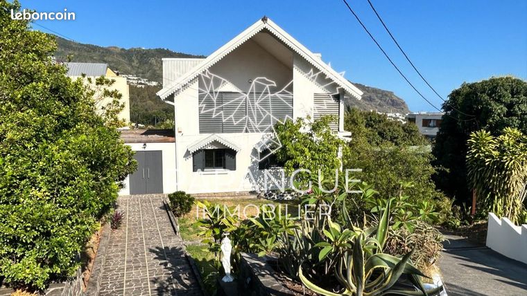 Villa 7 pièces 195 m²