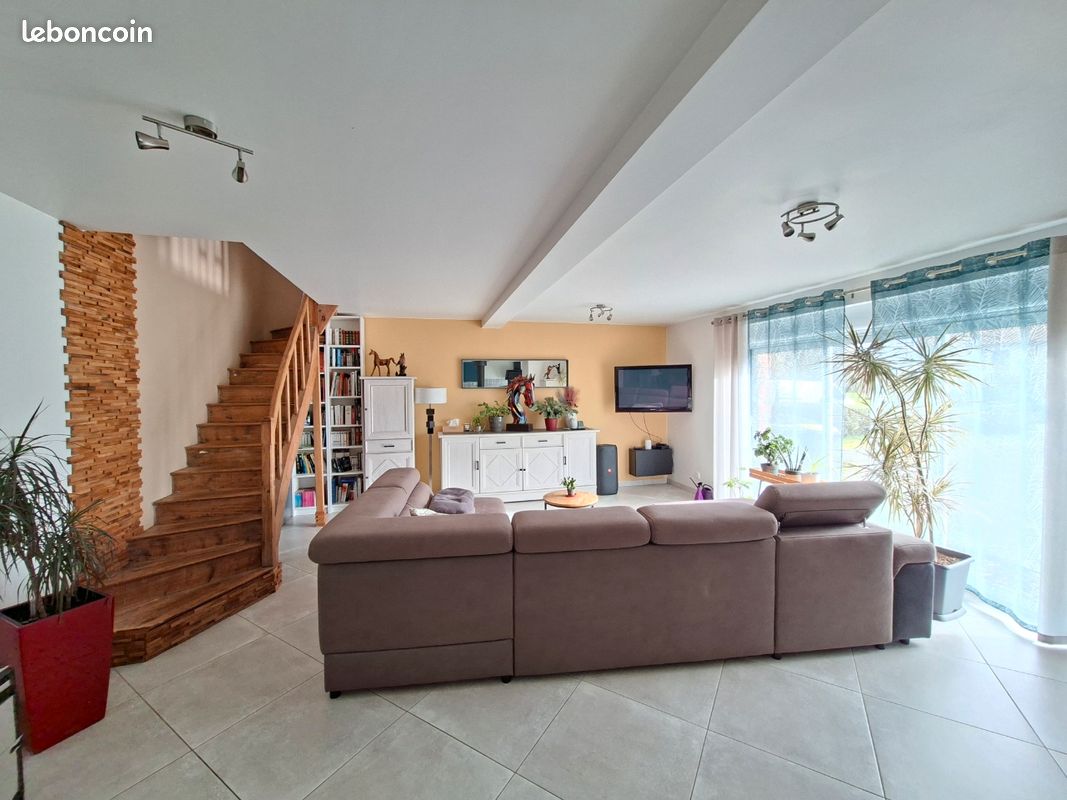 Maison 4 pièces 122 m² · à Montbert · 122 m² · 294 000 €