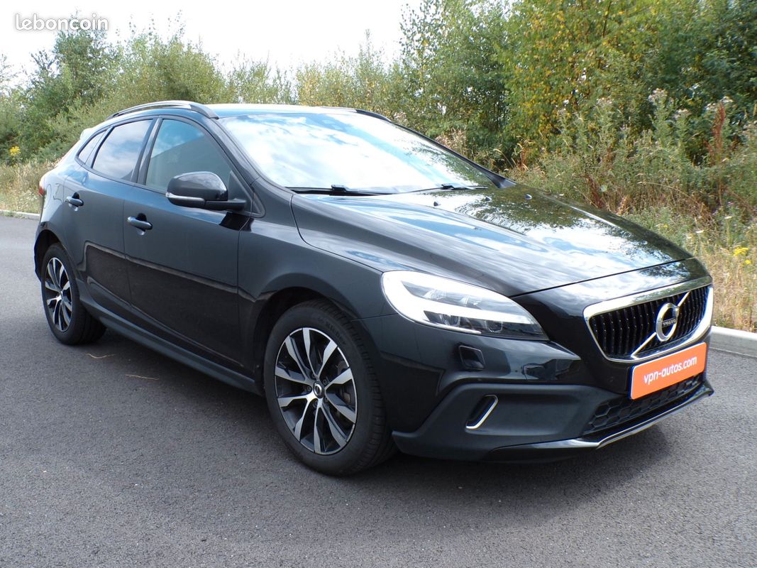 Volvo V40 CROSS COUNTRY D3 AdBlue 150 ch Geartronic 6 (image 3)