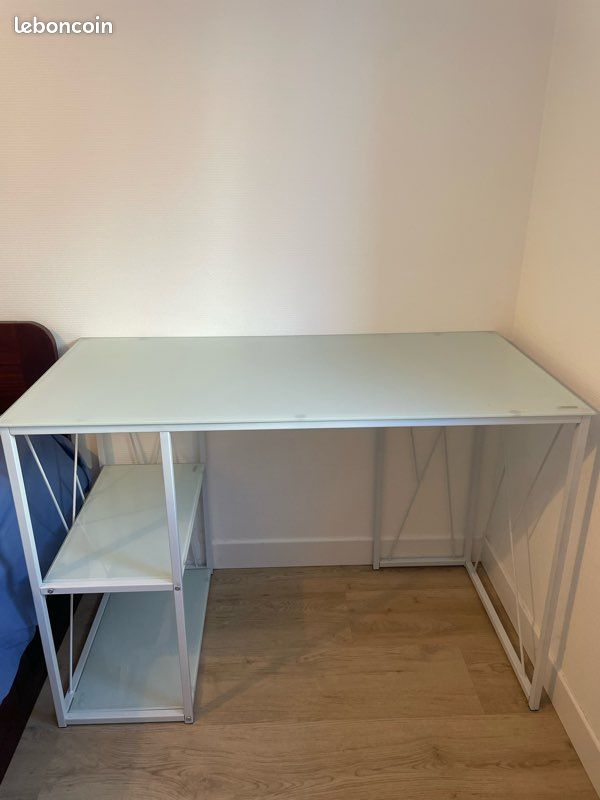 Bureau avec plateau en verre (image 1)