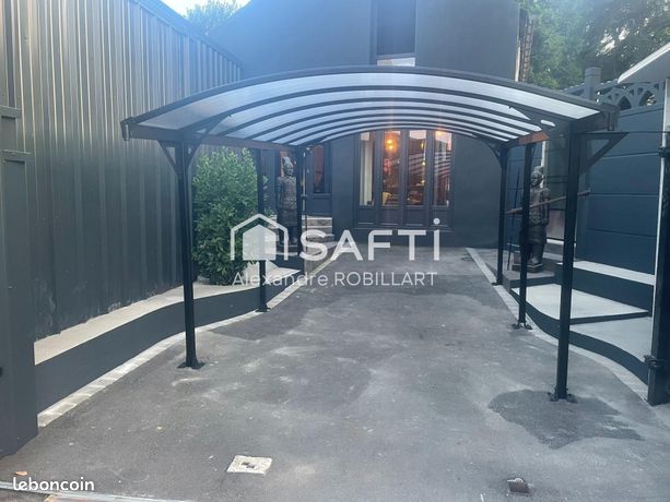 https://img.leboncoin.fr/api/v1/lbcpb1/images/5d/9d/83/5d9d837b4ff581cc618d8de4683b668a9b436f66.jpg?rule=ad-image