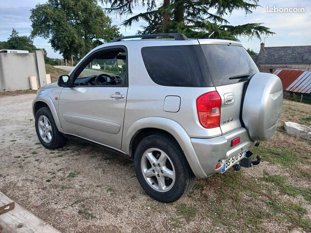 Toyota rav 4 essence 2.0 vvt-i (image 1)