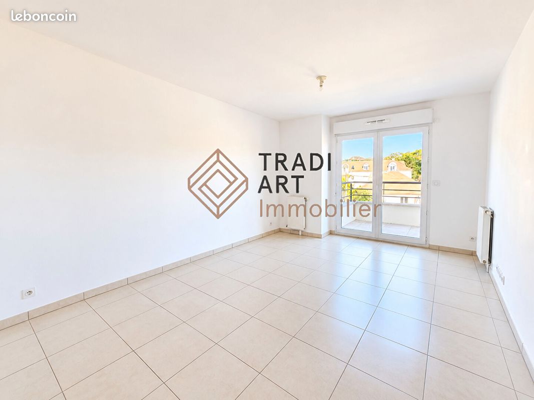 Appartement 3 pièces 62 m² · à Sainte-Geneviève-des-Bois · 62 m² · 250 000 €